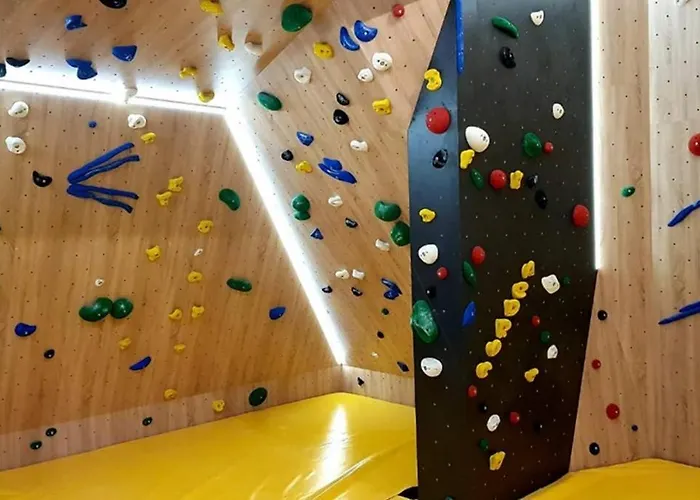 Luxe 5*,spa & Fitness, La Cordee 821 *